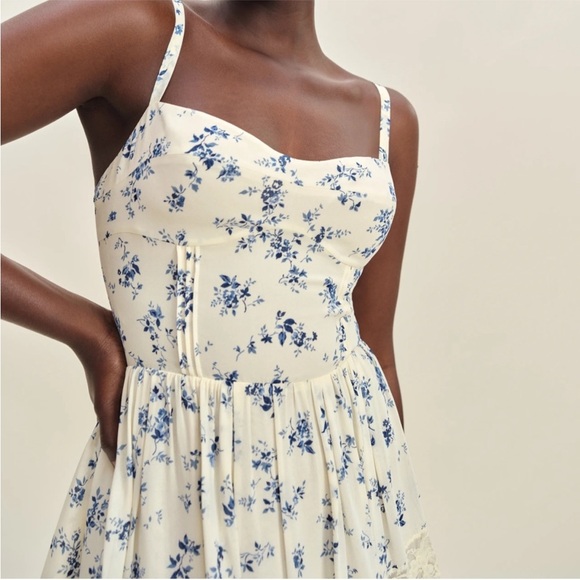 Reformation Dina Dress in Orlaya - Picture 4 of 8